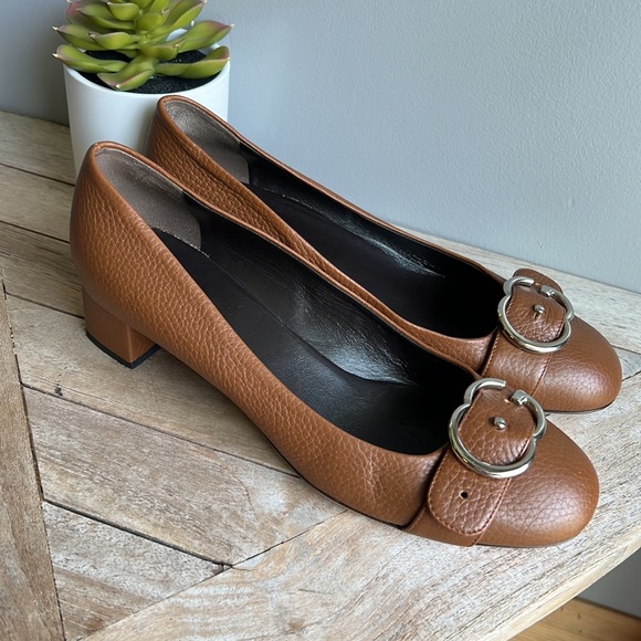 Gucci pebbled leather Heels Pumps size 39 great condition no flaws - Picture 1 of 9